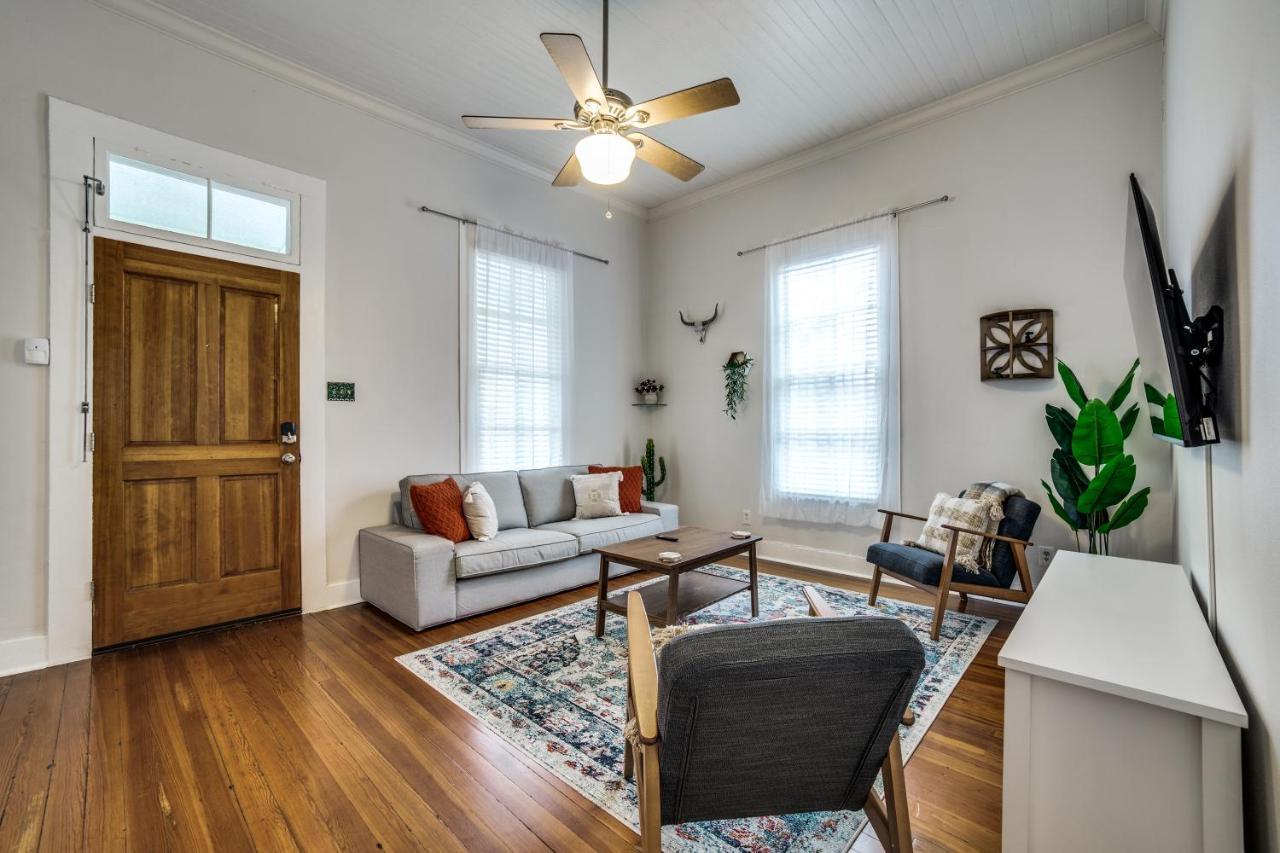 Downtown Historic 2Bdrm, Walk To Riverwalk, Alamo; Beautifully Renovated! San Antonio Exterior photo